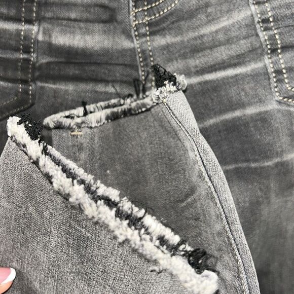 One Teaspoon Gray Skinny Leg Distressed Ankle Cropped Pants(Size 26) - Picture 9 of 10